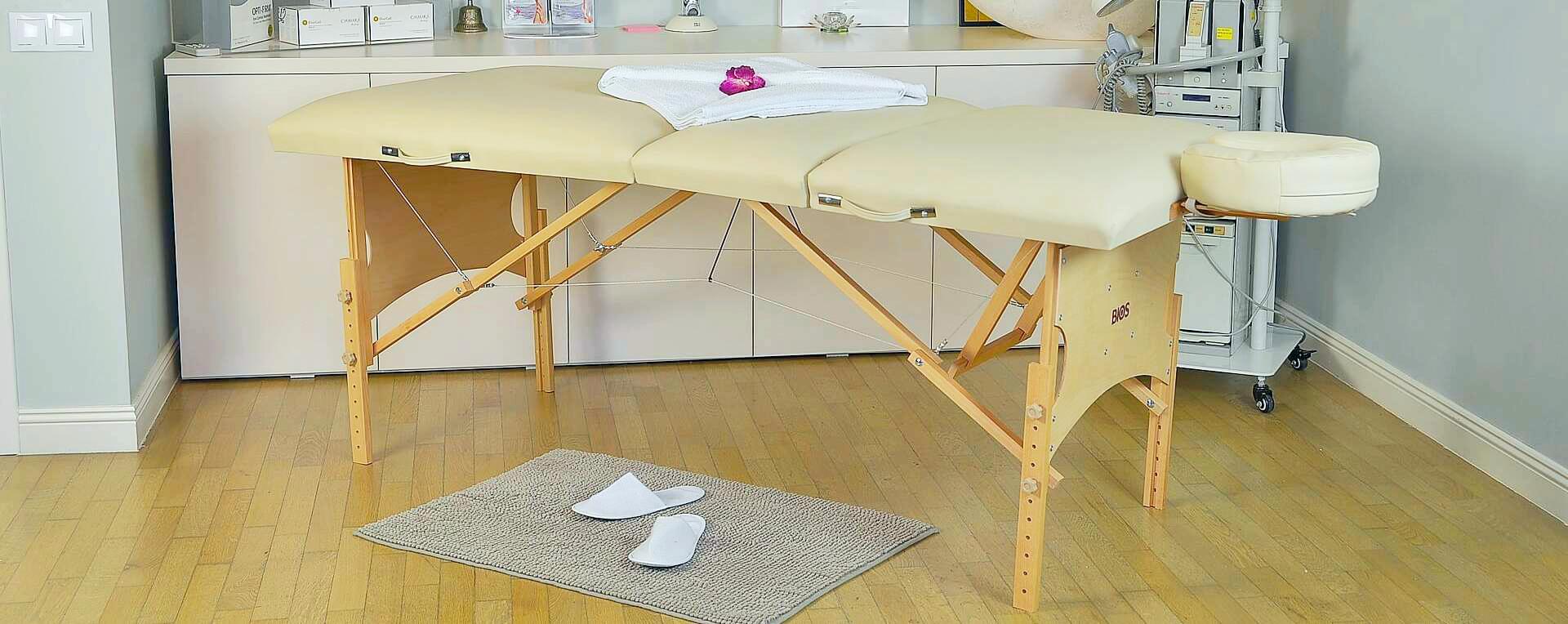 Masă de masaj portabilă, model Arcada de la Atelierul BIOS! Masă de masaj fabricată în România!